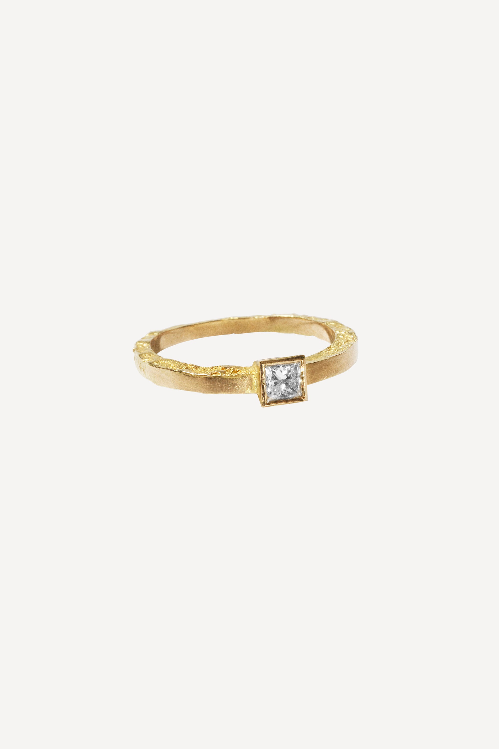 Deco Diamond Moon Nude 0.20 ct Gold Ring