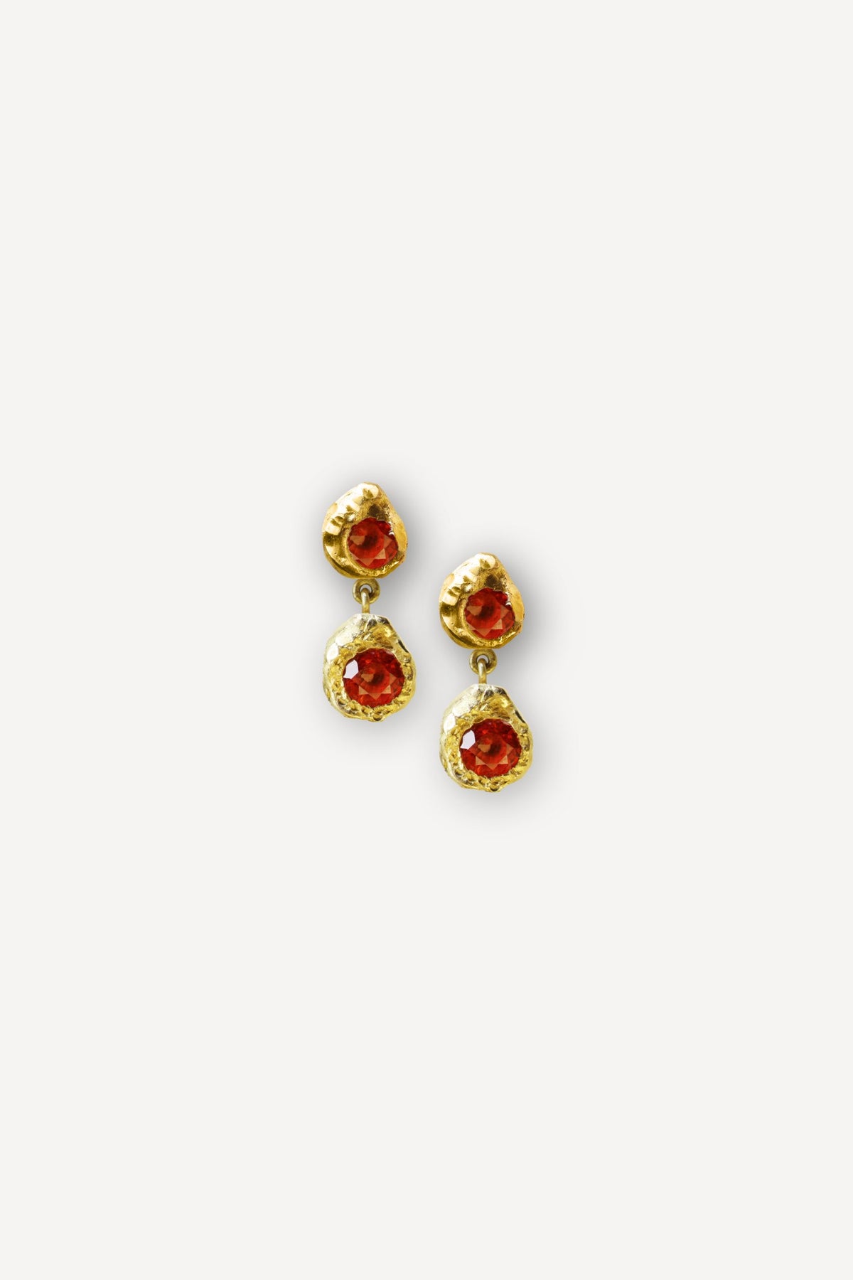 Black Orchid Dolce Vita Mon Chéri 0.30 Red Sapphire Gold Earrings [Pair] - Front View | Elhanati 