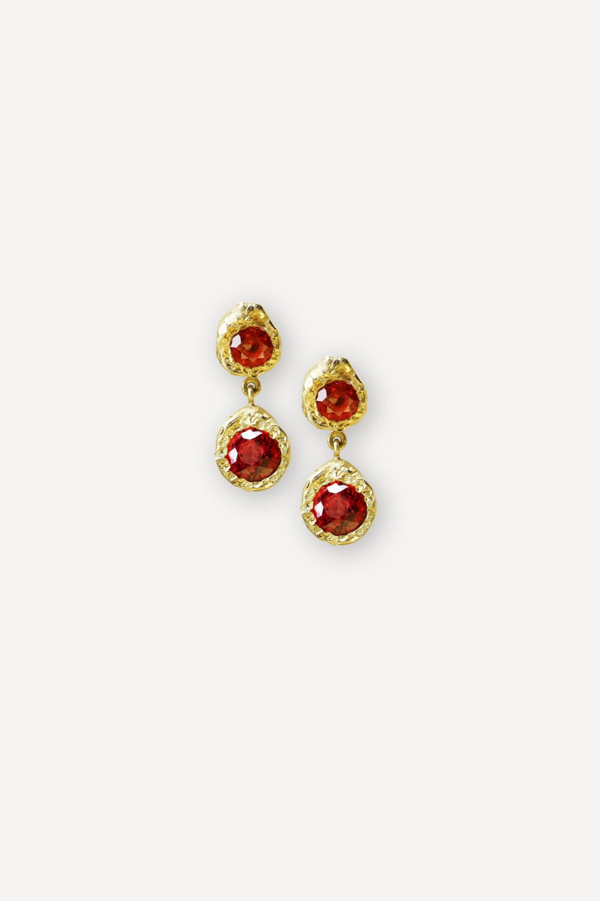 Black Orchid Dolce Vita Mon Chéri 0.70 Red Sapphire Gold Earrings [Pair] - Front View | Elhanati 