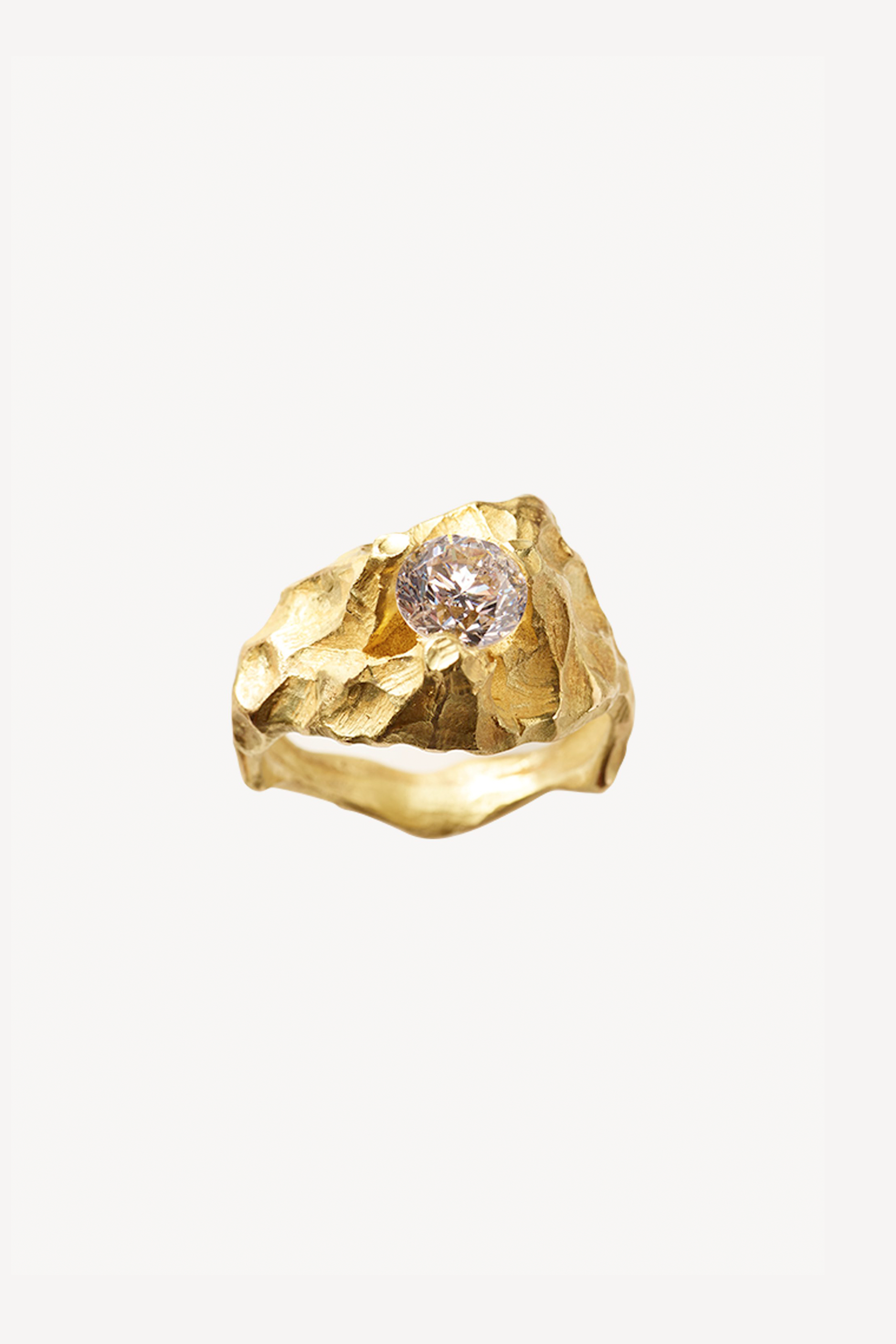 Classic Mountain Diamond Gold Ring
