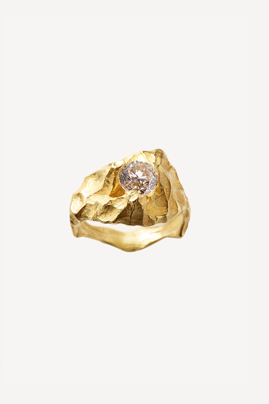 Classic Mountain Diamond Gold Ring
