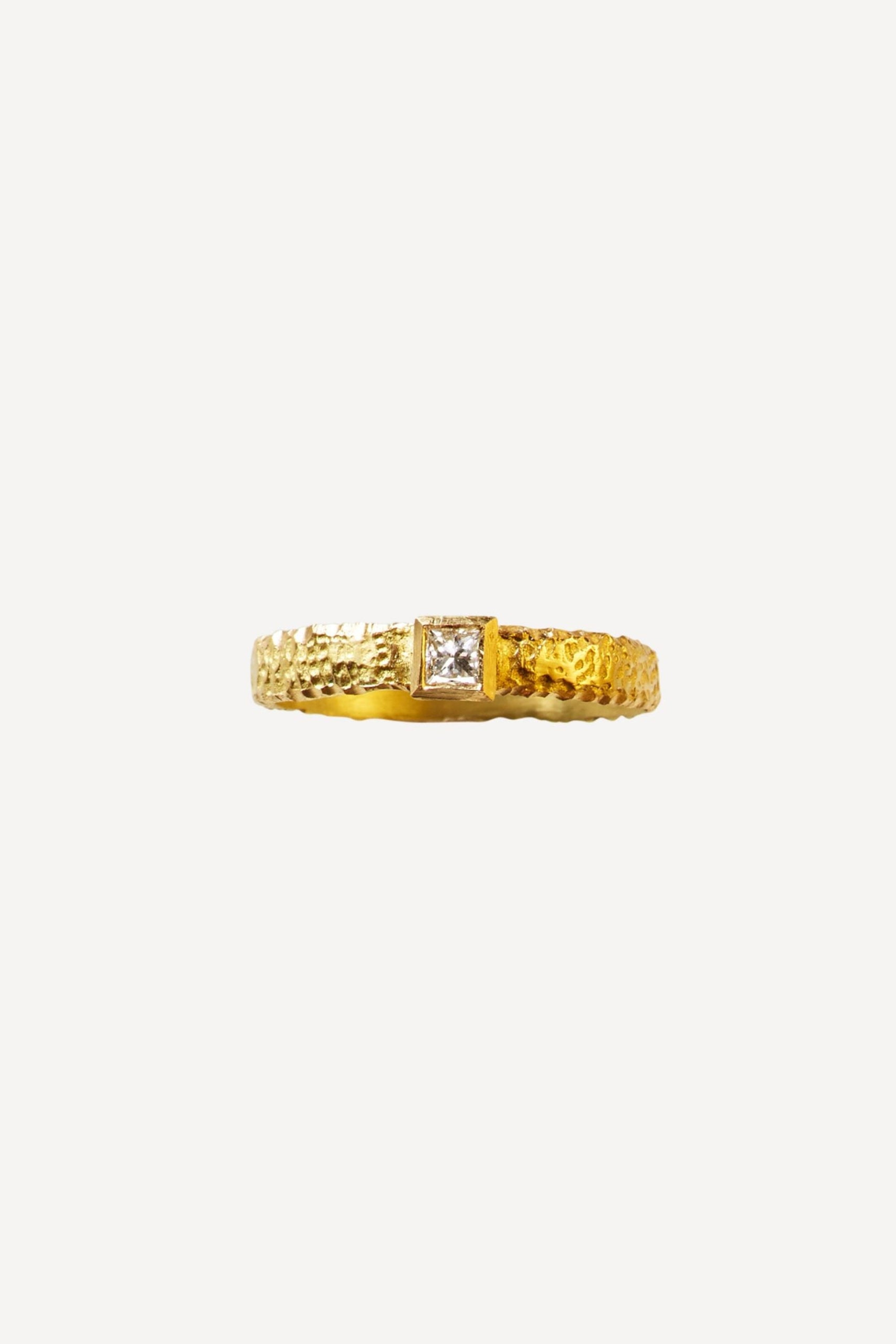 Roxy Love 0.10 ct Diamond Gold Ring - Elhanati Official
