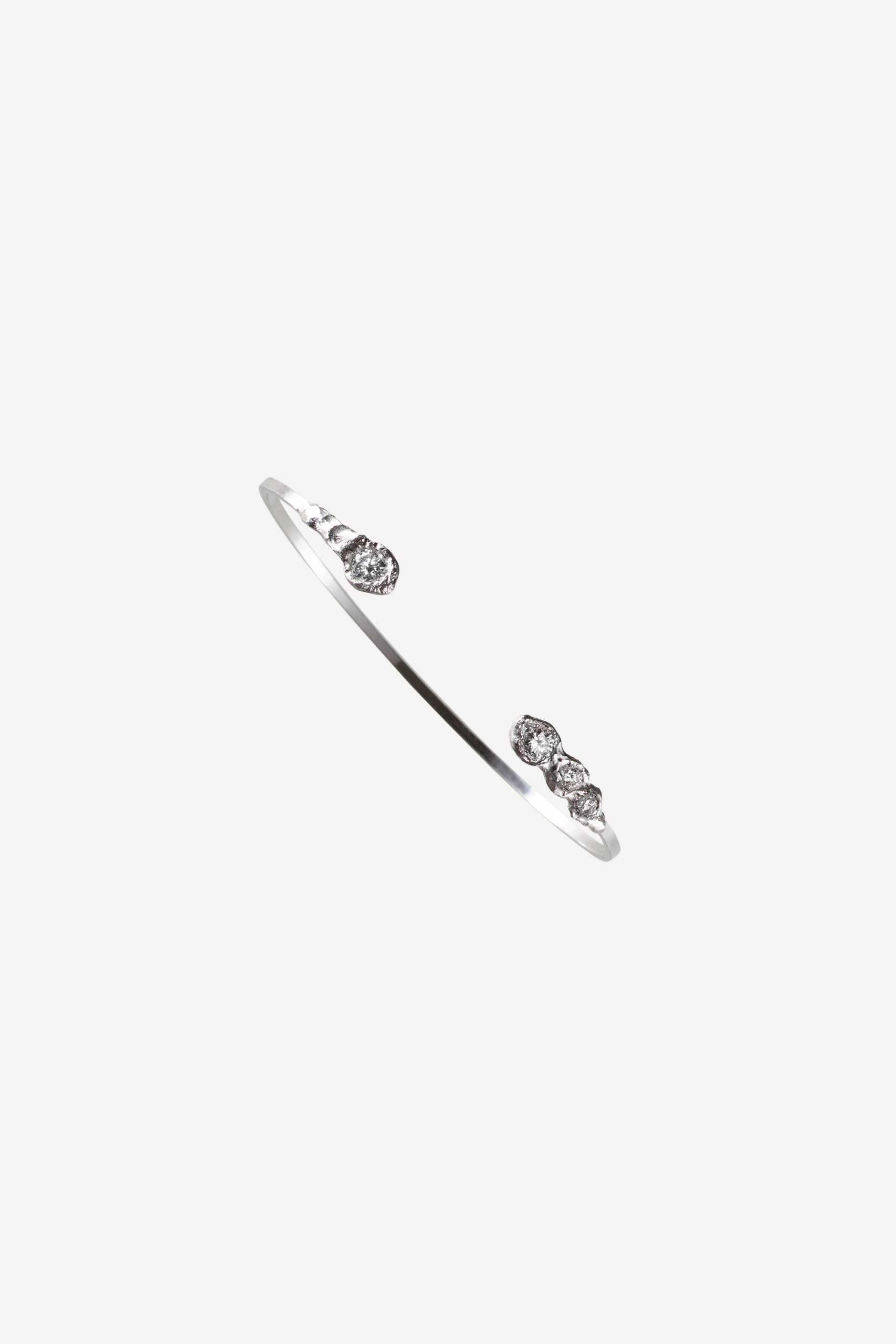 Solitaire No7 0.70 ct Diamond White Gold Bracelet