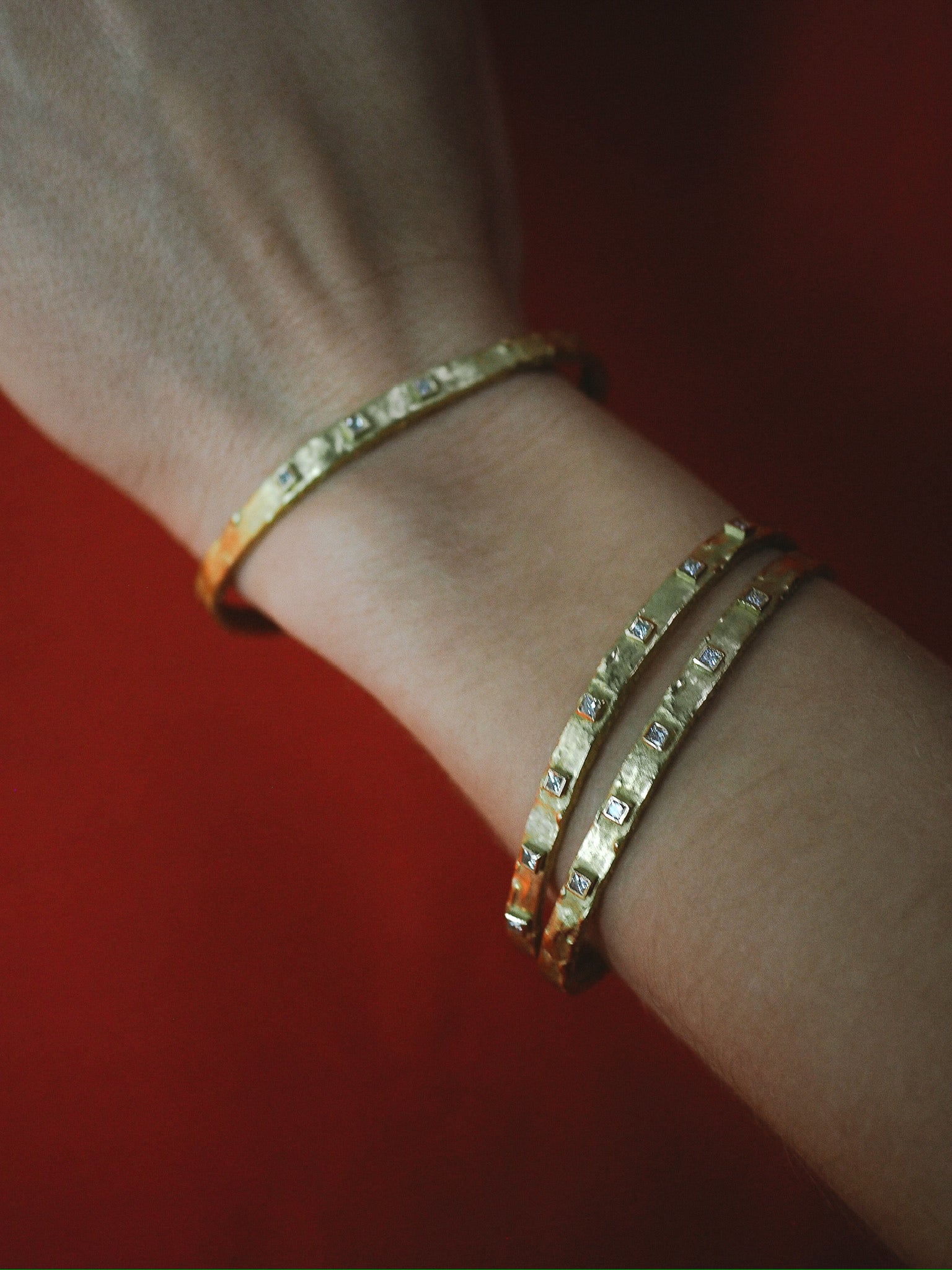 Deco Diamond 0.25 ct Gold Bangle