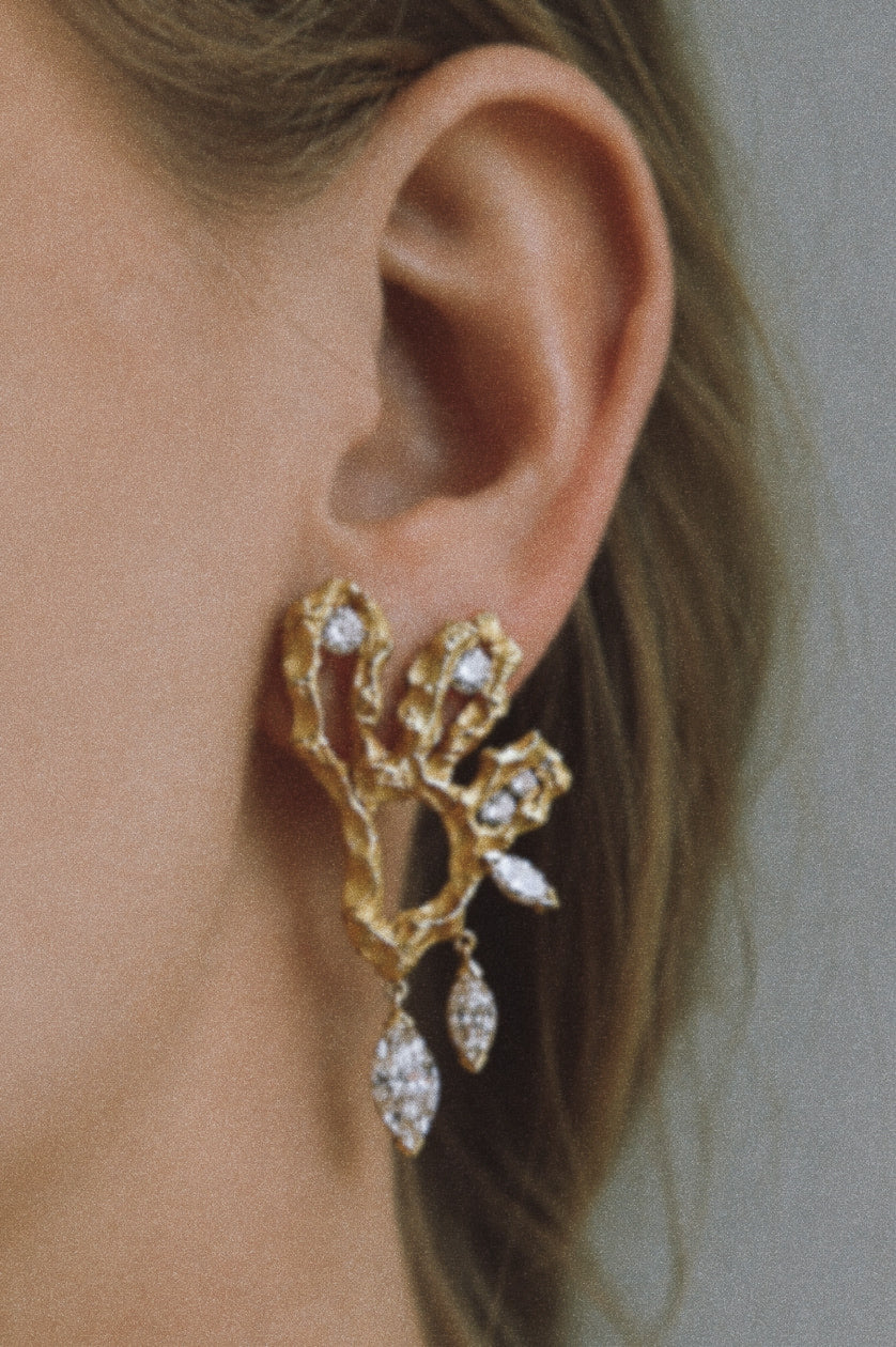 Eden's Élise Diamond Gold Earrings [Pair]