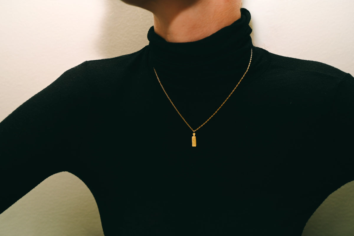 Paloma Flacon Small Gold Necklace