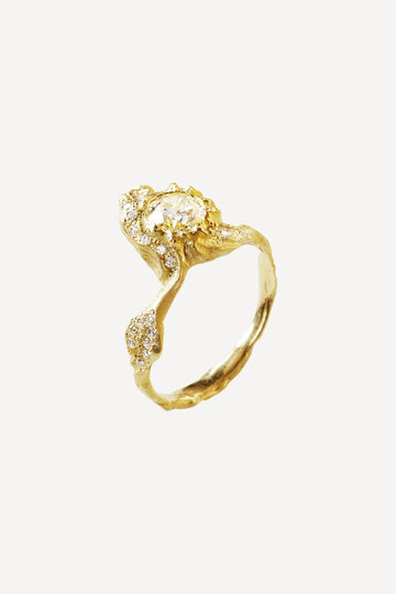 Flamingo Diamond Gold Ring - Front View | Elhanati 