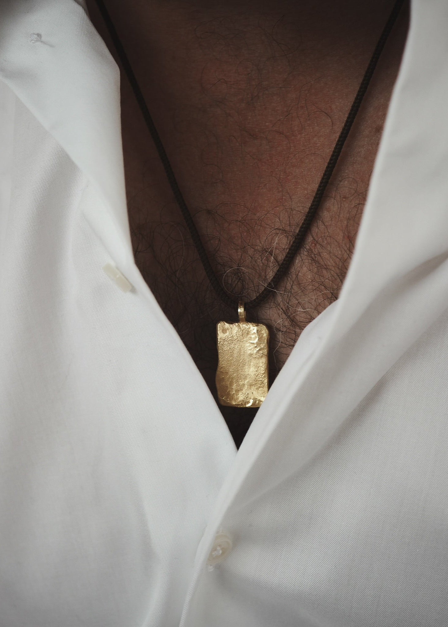 Man Palma Tag Brown Thread Gold Necklace