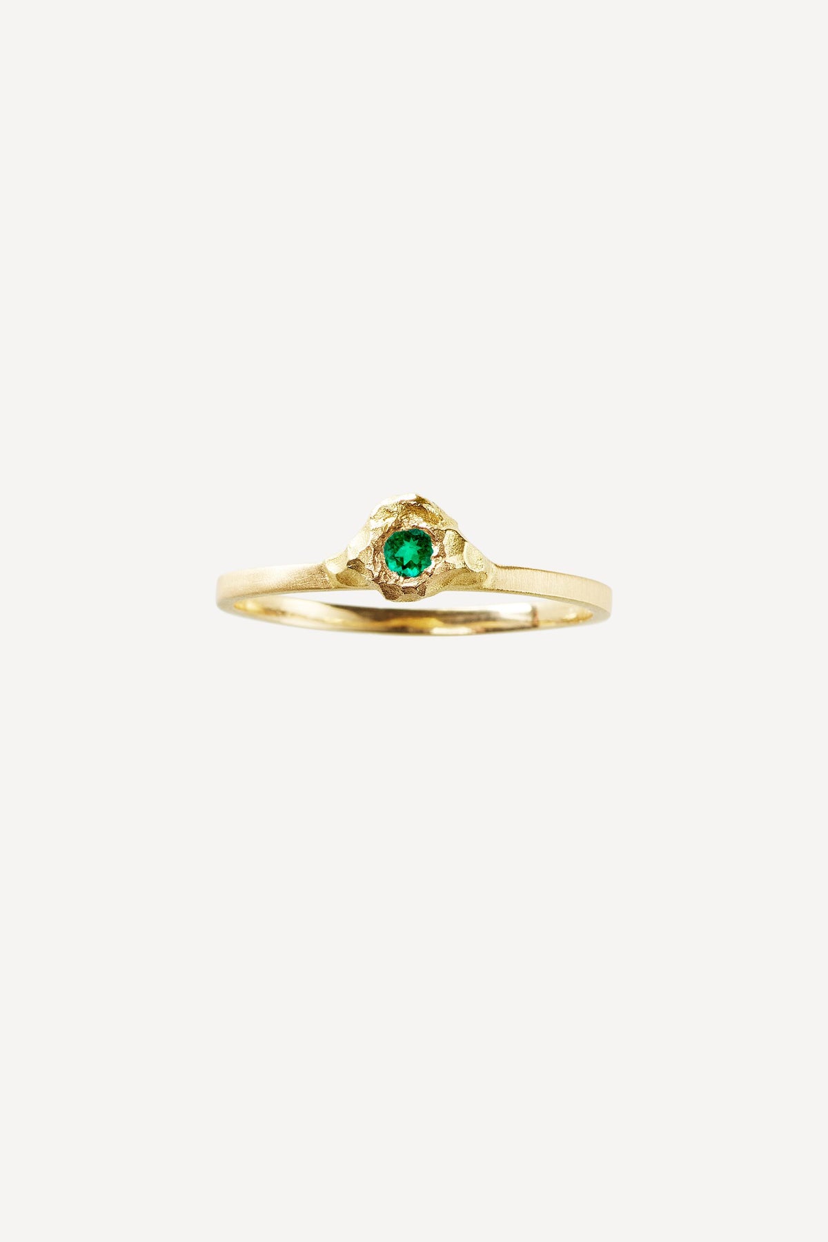 Solitaire Evie 0.05 Emerald Gold Ring - Front View | Elhanati