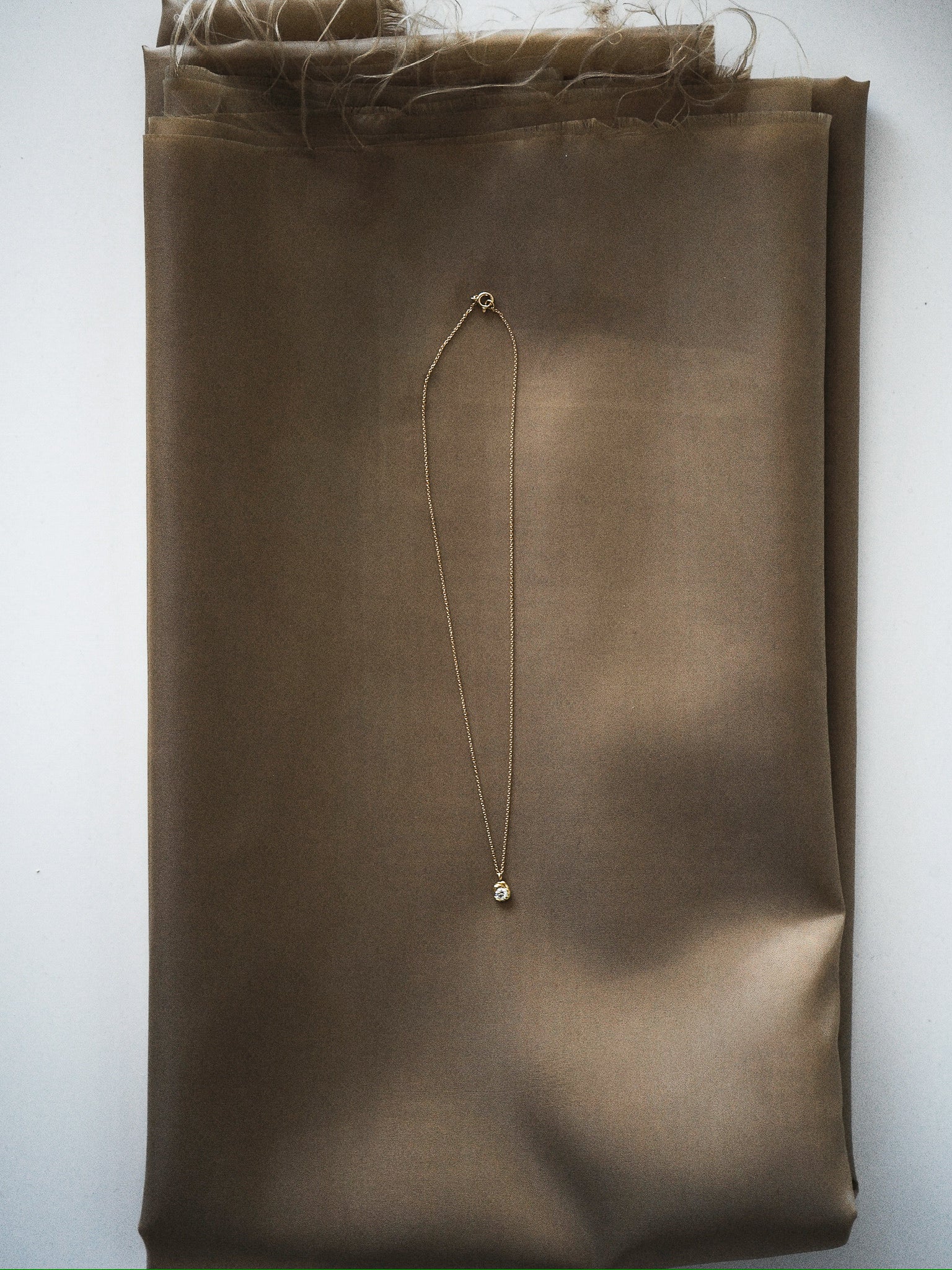 Solitaire Iman 0.05 ct Diamond Gold Necklace