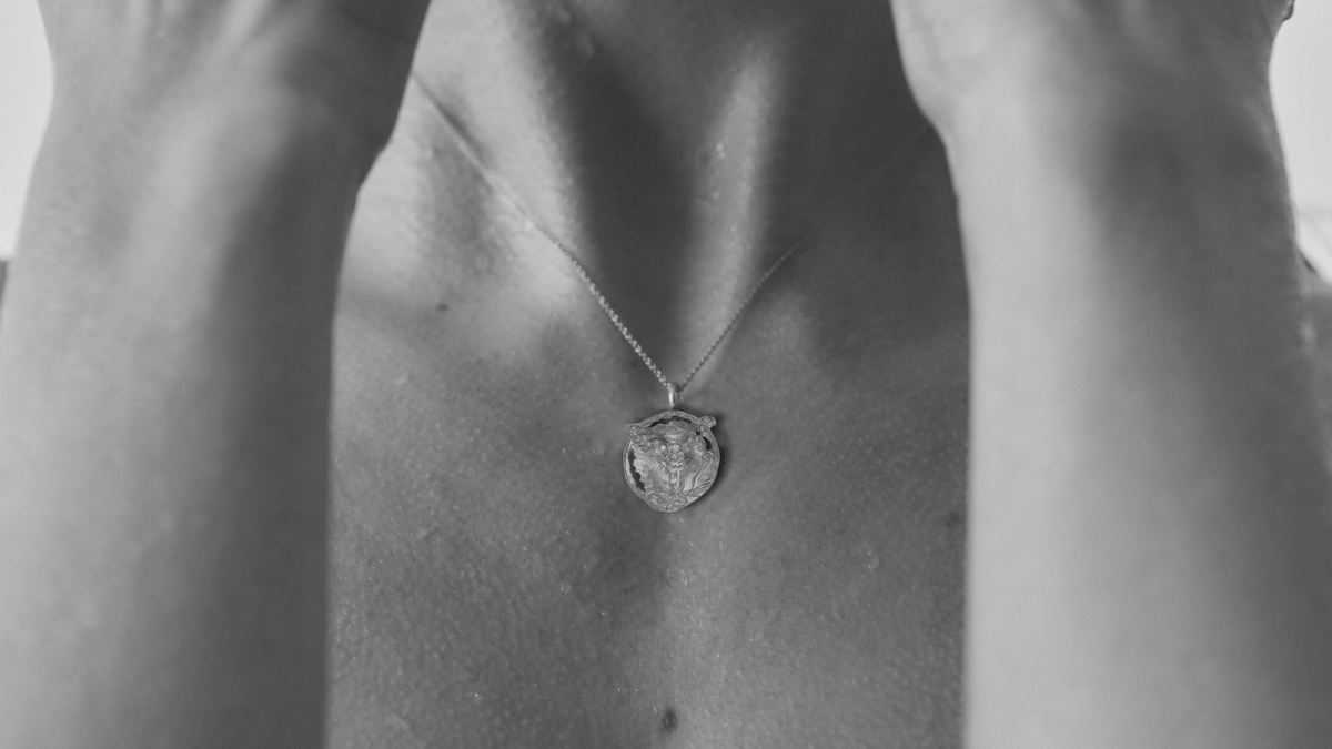 Star Sign Poetry Capricorn Lux Diamond Gold Necklace - On Model Neck | Elhanati 